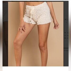 POL Cream Sherpa Textured Fabric
Size S NWOT